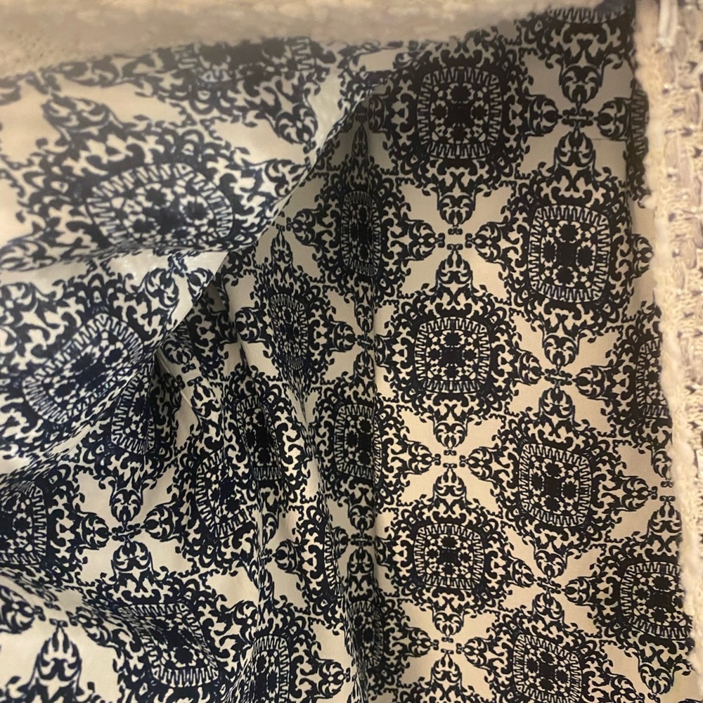 Women's White and Blue Tweed Jacket - Picture 14 of 15
